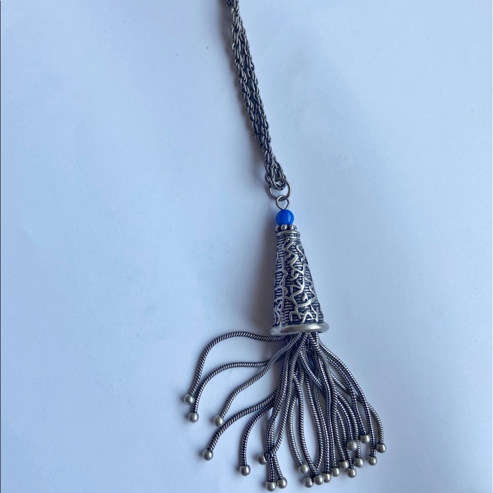 Cool Silver necklace with a cool charm !! 💗💗